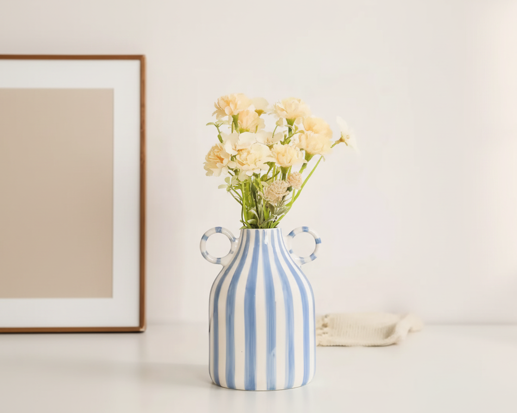 Vase en céramique peint à la main